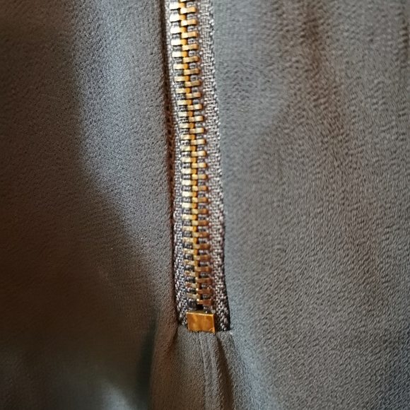 Suzy Shier, Navy and Red classic, medium - Picture 7 of 7